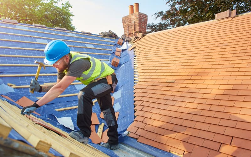 3 Signs That Indicate You Need A New Roof
